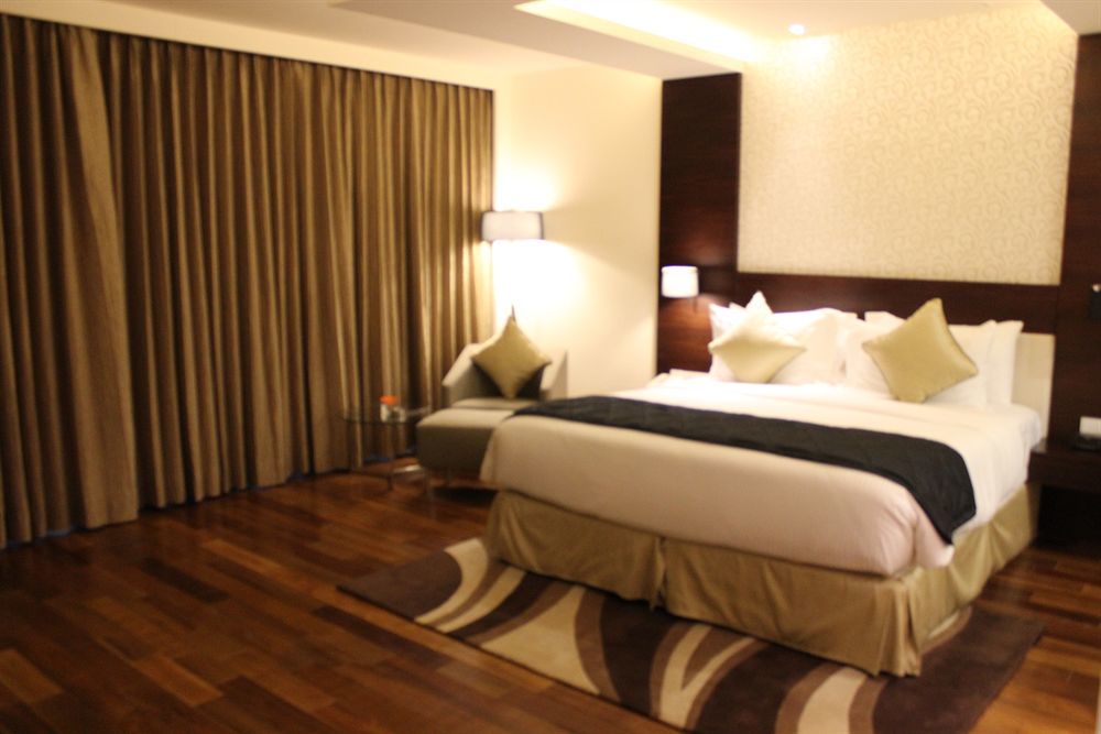 Howard Johnson By Wyndham, Hebbal, Bengaluru Dış mekan fotoğraf