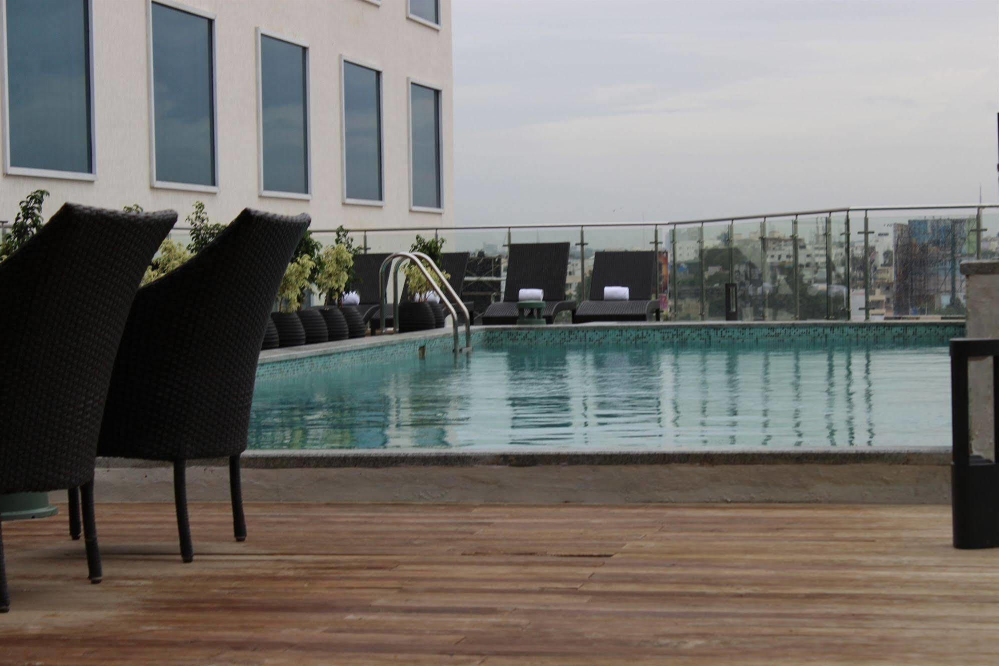 Howard Johnson By Wyndham, Hebbal, Bengaluru Dış mekan fotoğraf